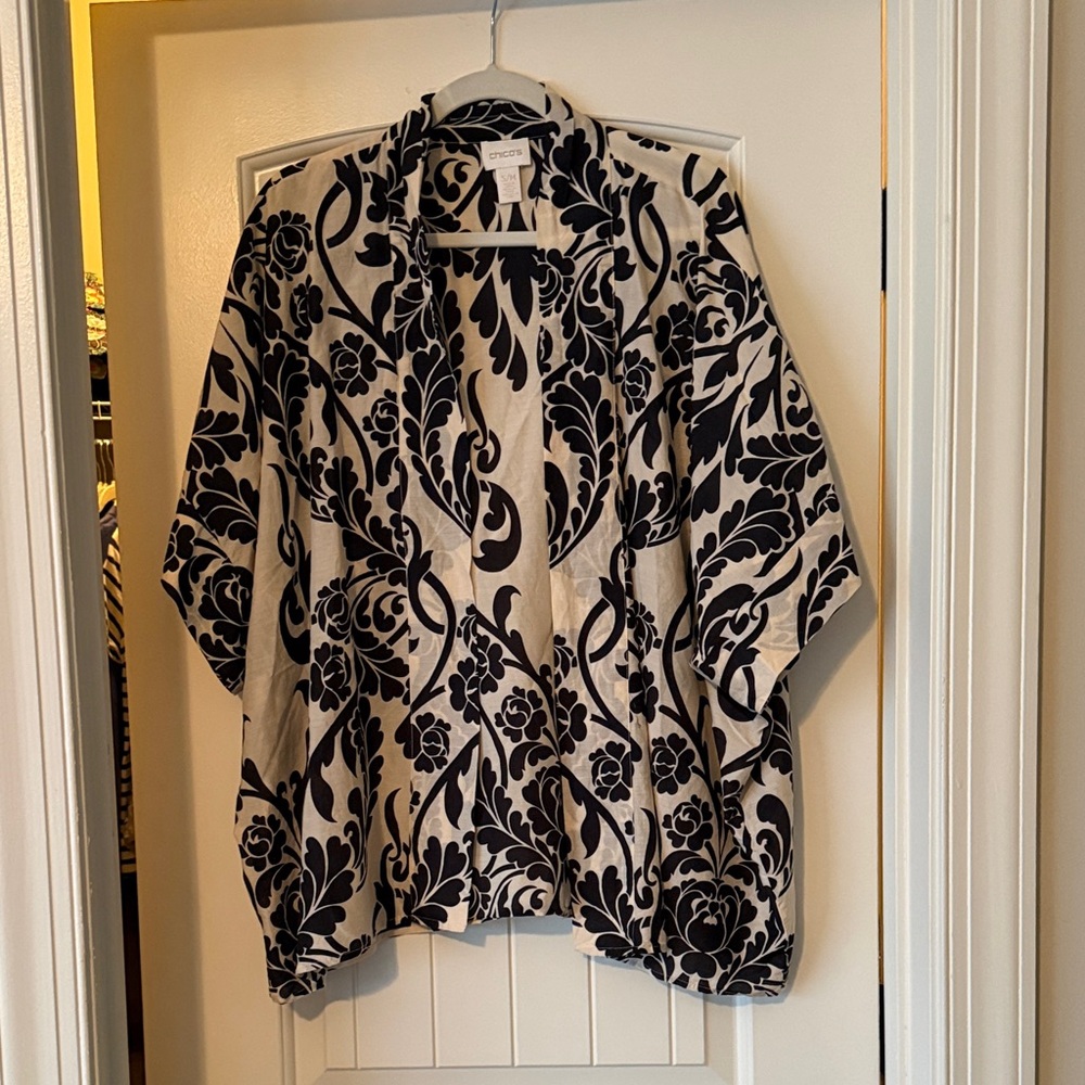 Chico's Cream and Black Floral Open-Front Kimono